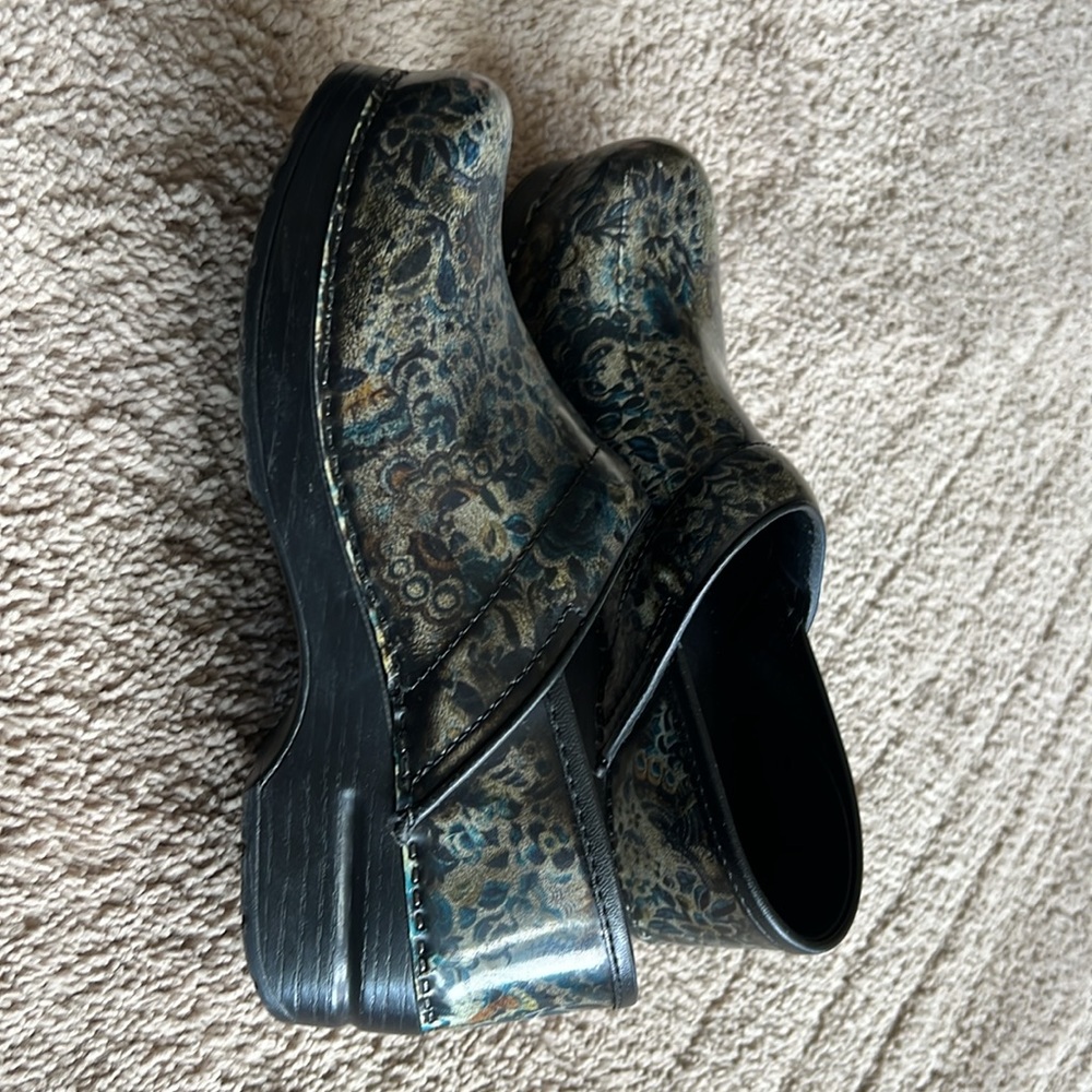 Dansko Clogs - Picture 2 of 7